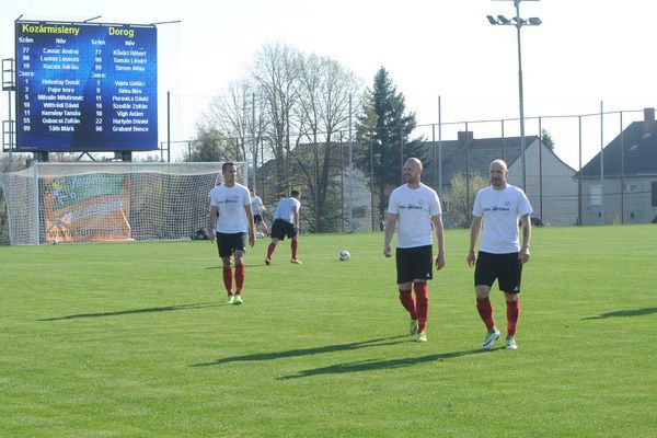 Felavatták a kozármislenyi stadiont (Fotó: Laufer László/bama.hu)