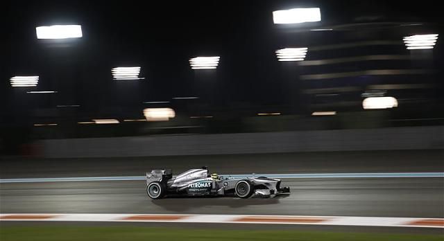 Rosberg került a legközelebb a két Red Bullhoz