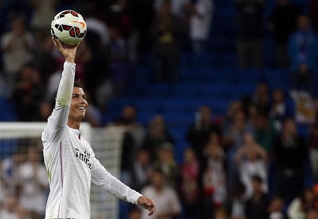 Ronaldo már egy külön szobát nyithat a madridi mesterhármasai emlékét őrző labdáknak  (Fotó: Action Images)