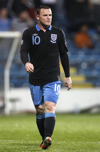 Rooney lesétál Montenegró ellen – forró feje bajba sodorta