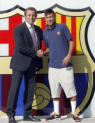 Rosell és Neymar még együtt a fényben (Fotó: Reuters)