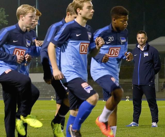 Dárdai jelenlegi főállása – a Hertha U15-öt dirigálja (Fotó: Szabó Miklós)