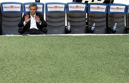Mourinho szerint még össze kell szokniuk játékosainak (Fotó: Reuters)
