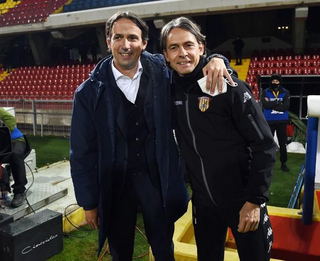 Simone és Filippo Inzaghi a mérkőzés előtt (Fotó: Getty Images)