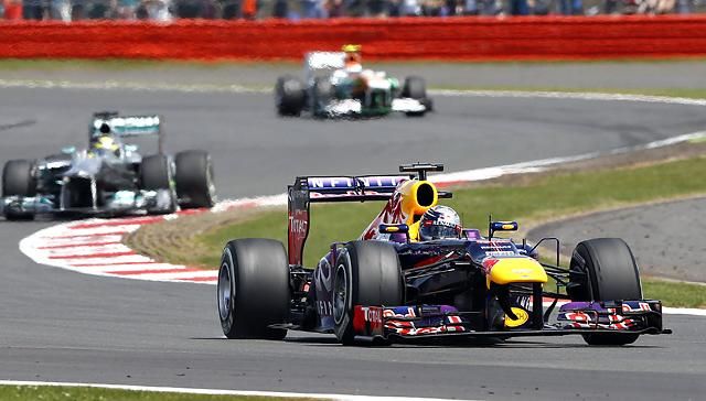 Vettel Hamilton defektje után állt az élre, de nem tudott nyerni (Fotó: Reuters)