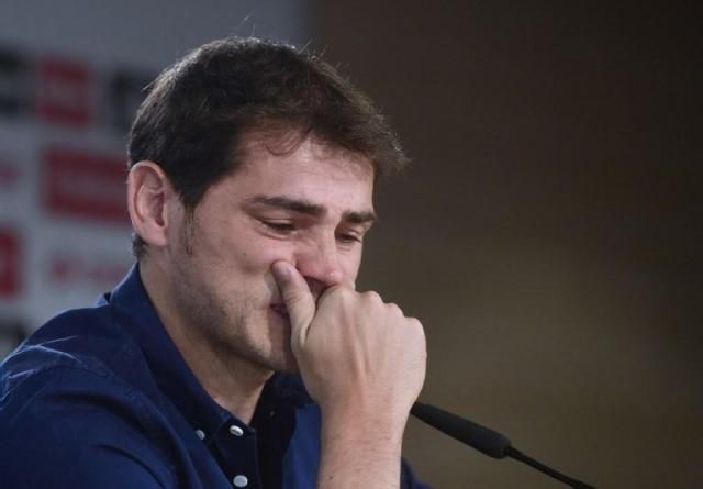Casillas a könnyeivel küszködött utolsó madridi sajtótájékoztatóján (Fotó: AFP)