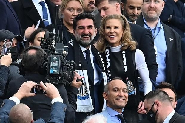 Jaszir al-Rumajjan, a Newcastle United első embere rögtön az érdeklődés középpontjába került