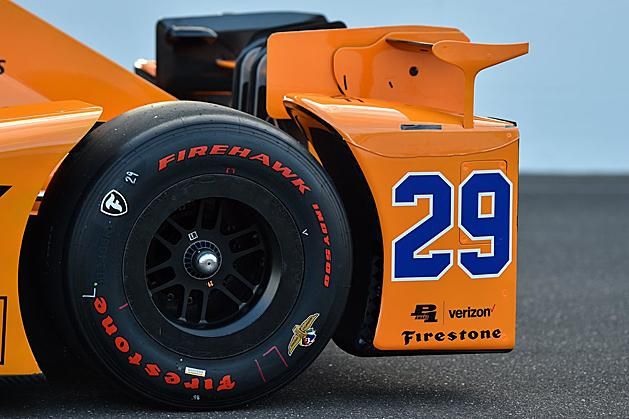 Alonso ezzel az autóval indul az Indy 500-on