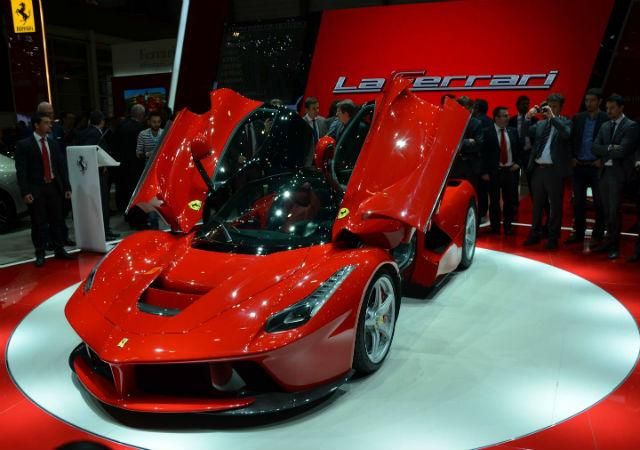 Ebben a csodában gyorsul jövő évtől CR7! - Galéria a La Ferrari bemutatójáról! (Forrás: gtspirit.com)