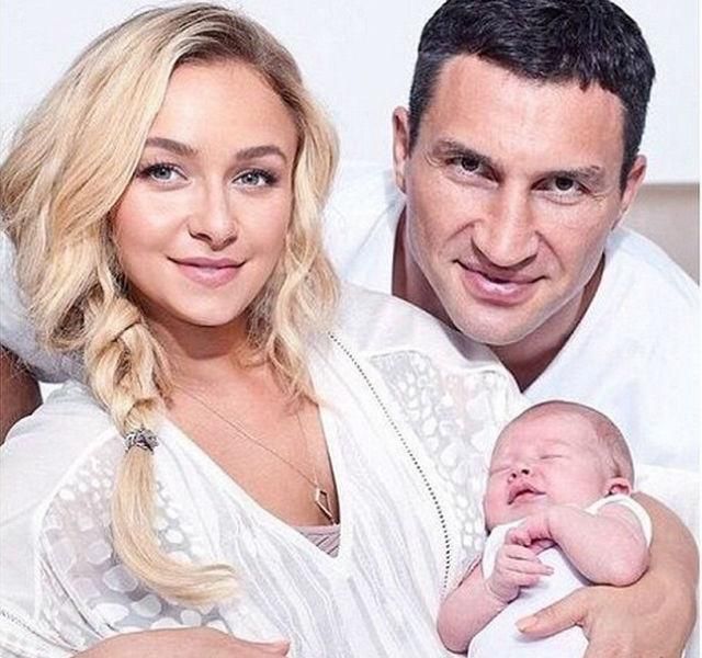 Az immár háromtagú Klicsko família: Vladimir szépséges menyasszonya mellé gyönyörű kislánnyal osztja meg az életét ezt követően