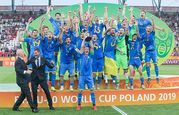Ukrajna U20-as válogatottja megnyerte a lengyelországi világbajnokságot, a nagycsapat vezeti csoportját az Eb-selejtezőn