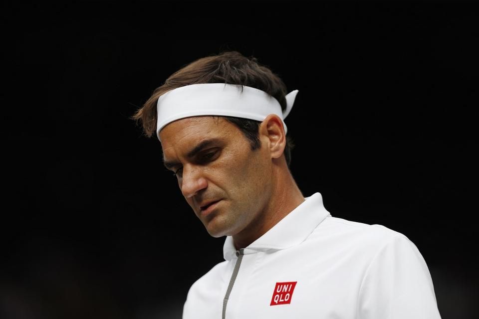 Federer bajban (Fotó: AFP)