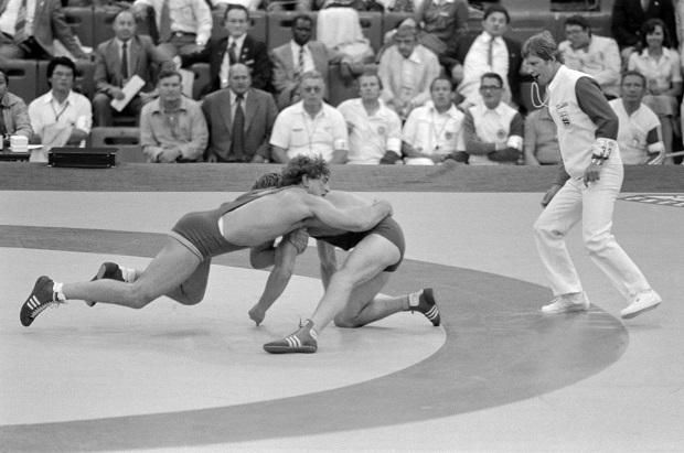 A moszkvai olimpián a hazai közönség előtt versenyző Igor Kanyigint is legyőzte