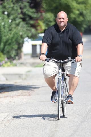 Jávor Péter ma már csak kedvtelésből ül kerékpárra, 
annak idején nem akart „bogyókkal” segíteni 
a teljesítményén (Fotó: Tumbász Hédi)