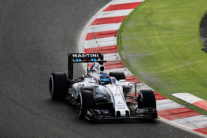 Bottas slick gumikon az élre tört a Williams-Mercedesszel