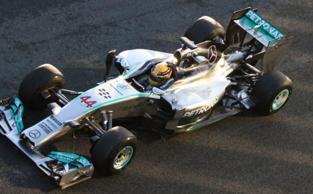 Rosberg tegnap 97 kört tett meg a Mercedesszel, vajon ma Hamilton hány körig jut? (Fotó: Twitter/f1fanatic_co_uk)