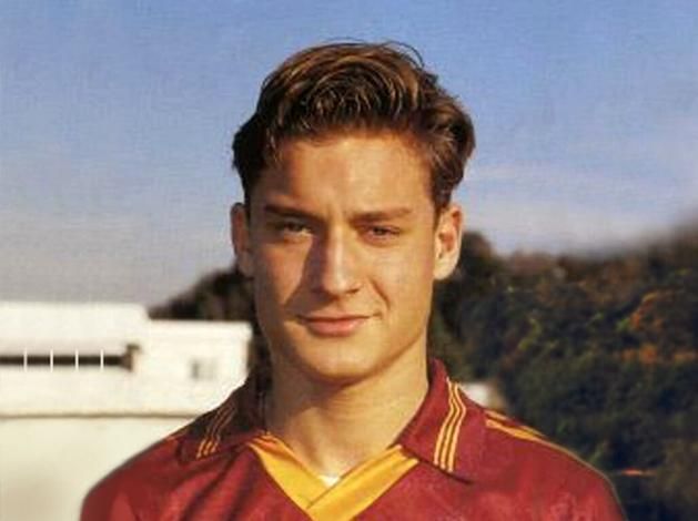 Az ifjú Totti az 1993–94-es szezonban (Forrás: Corriere della Sera)