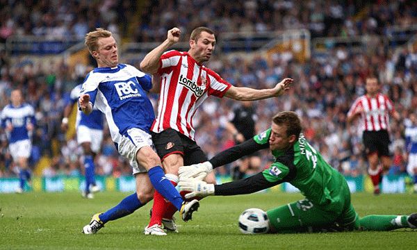 Sebastian Larsson elkezdi ásni a Sunderland sírját. Végül 2-0-ra nyert a Birmingham City (Fotó: Whoateallthepies.com)