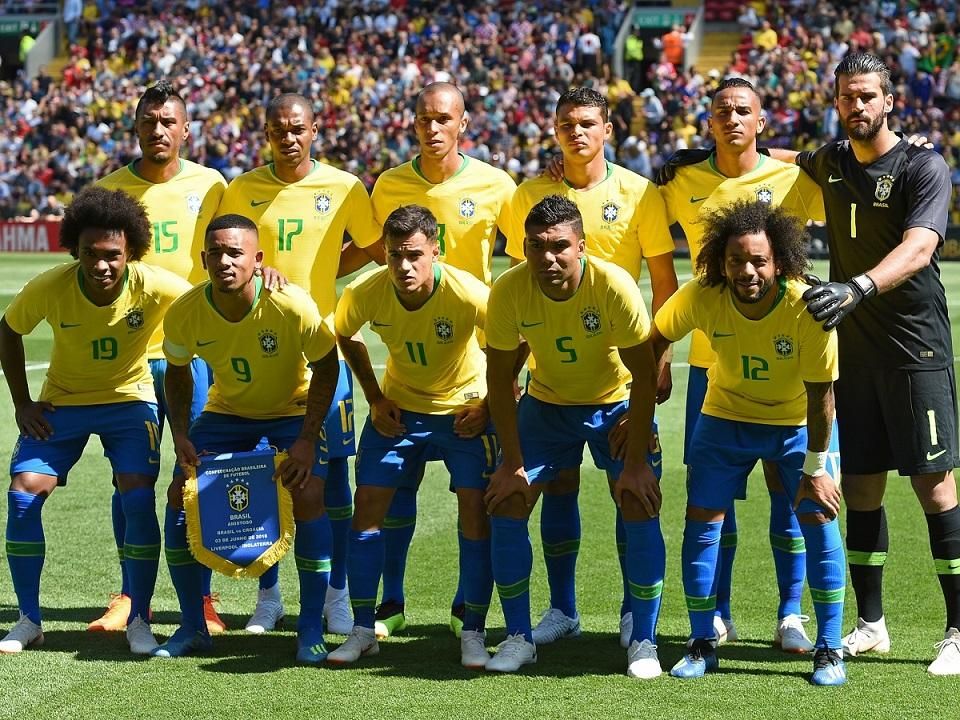 Brazília a hatodik világbajnoki címre pályázik
