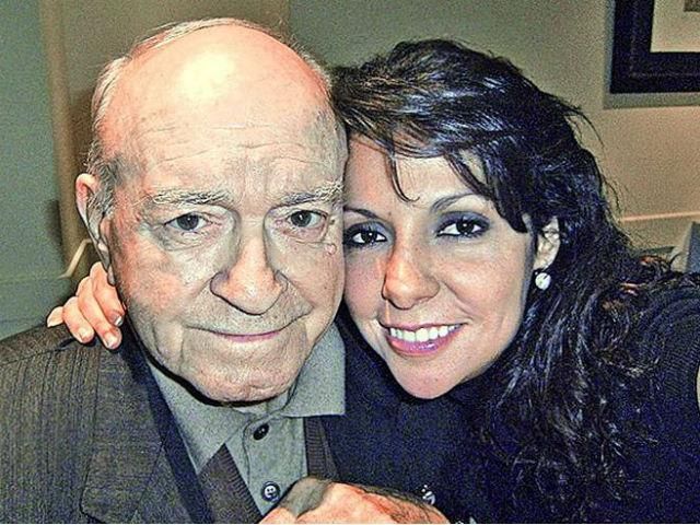 Alfredo Di Stéfano és fiatal barátnője, Gina (forrás: que.com)