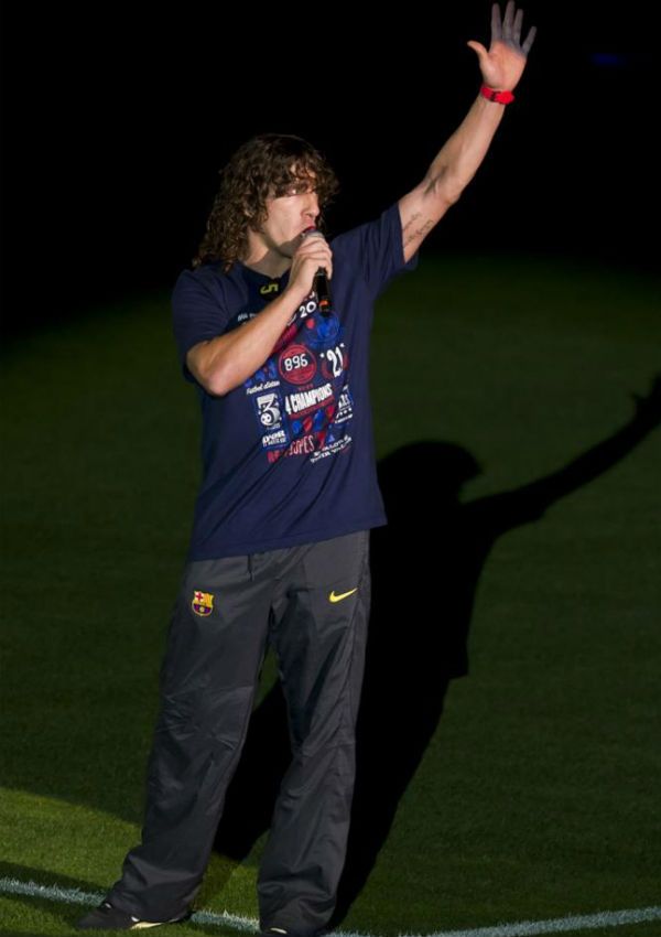 Puyol még beszédet is mondott (Fotó: Marca)