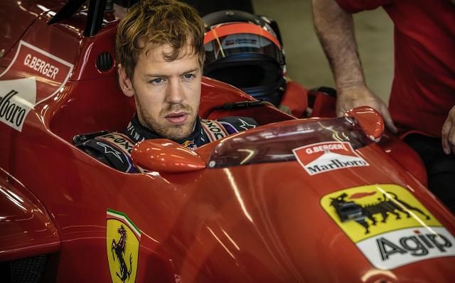 Vettel egy hete Ausztriában kipróbálta a Ferrari 1988-as F1-es autóját (Fotó: Red Bull)