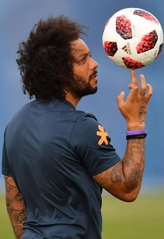 Marcelo is tud bűvészkedni a labdával