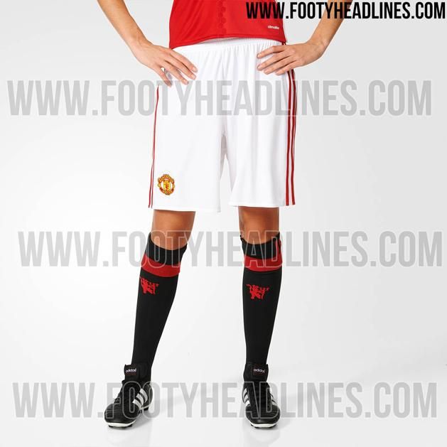 Kétszínű! Megújul az új idényre a Man. United meze? (Fotó: footyheadlines.com)