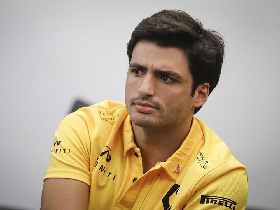 Carlos Sainz Jr. úgy véli, jól sikerült az első napja a Renault-val, de az időmérőre nem mer jósolni (Fotó: AFP)