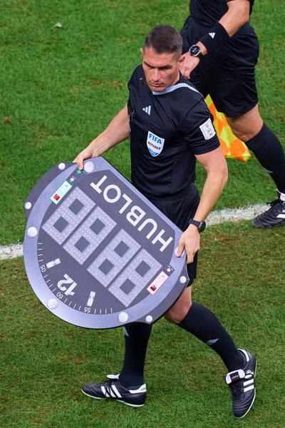 Kovács István csupán negyedik játékvezetőként kapott  szerepet a katari világbajnokságon (Fotó: Imago Images)