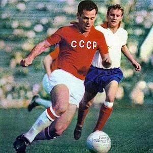 A szovjet válogatott játékosaként