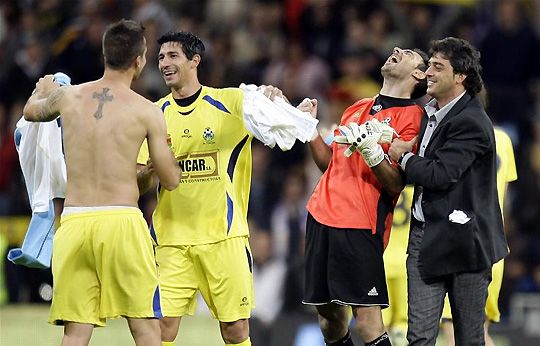 Csupa nevetés az élet: az Alcorcón játékosai a Real elleni továbbjutást ünneplik (Fotó: Reuters)