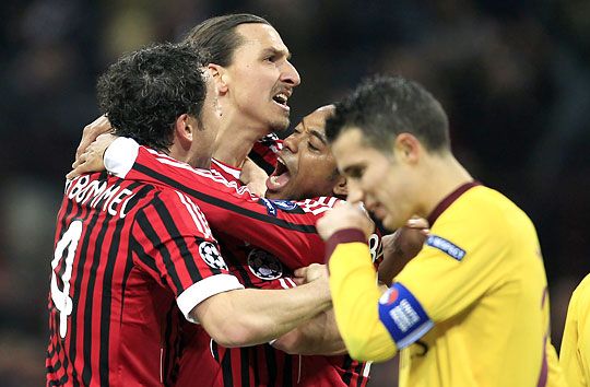 A két klassziscsatár, Ibrahimovic és Van Persie párharcát ezúttal egyértelműen a Milan játékosa nyerte