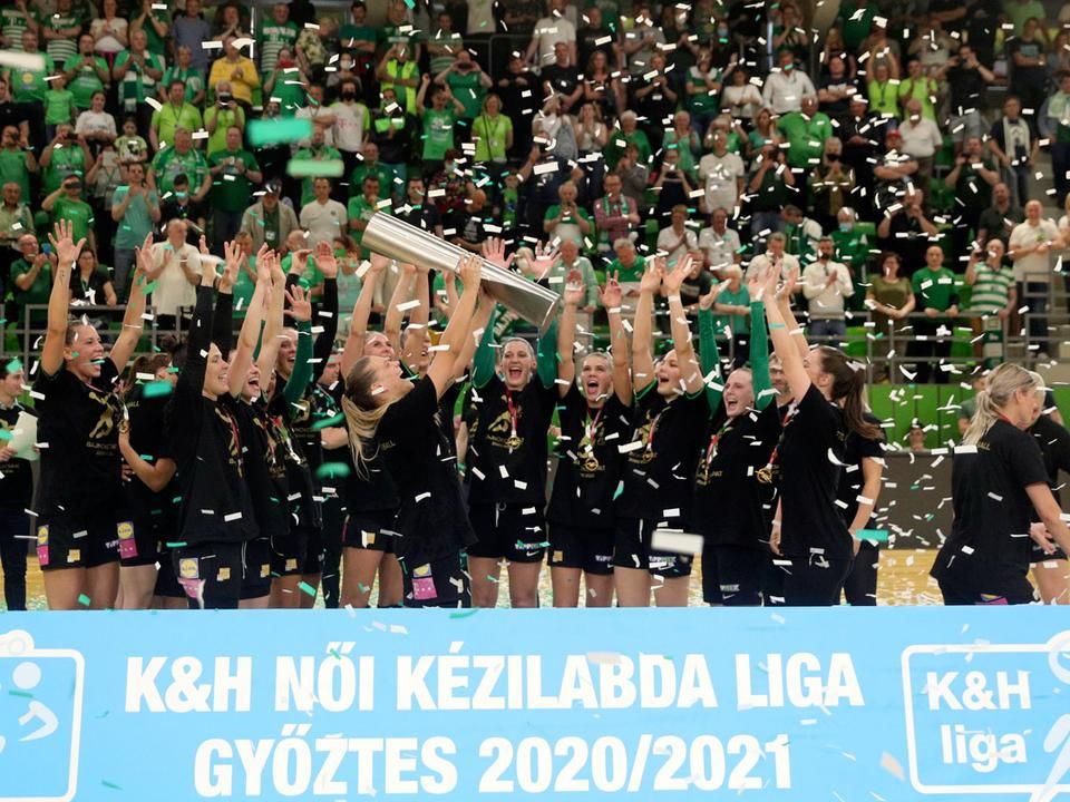 Hat év után újra bajnok a Ferencváros (Fotó: Török Attila)
A KÉPRE KATTINTVA GALÉRIA NYÍLIK!