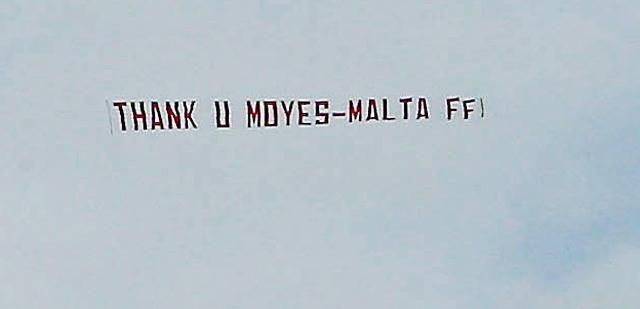 Lassan mindennapos lesz az üzengetés az Old Trafford légterében... (Fotók: Action Images)