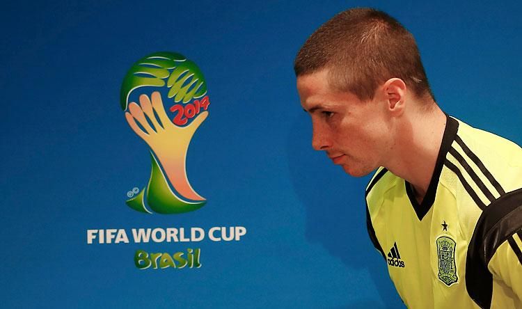 Bár a spanyol sajtó Fernando Torrest szeretné a kezdőben látni, nem valószínű, hogy kiszorítja Diego Costát (Fotó: Reuters)