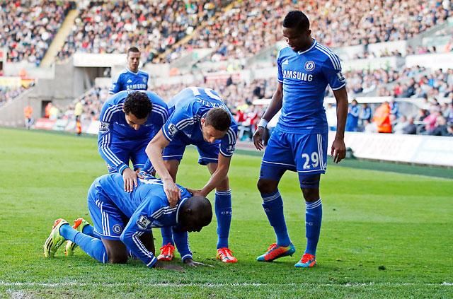 Ismét Demba Ba volt a Chelsea nyerőembere (Fotó: Reuters)