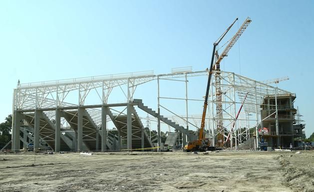 Így áll a szegedi stadion építése