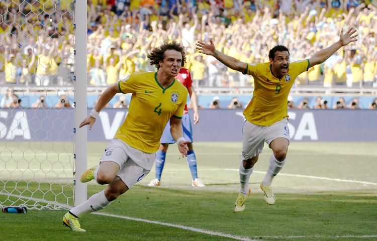 David Luiz jókor, jó helyen (Fotó: Action Images)