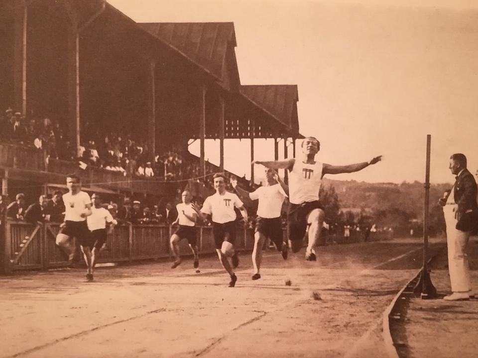 Donogán Gerő győzelme a kolozsvári sporttelepen 1921-ben