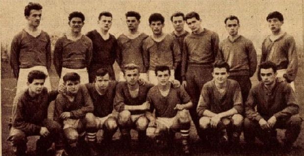 Az 1960-as UEFA-tornára készülő ifjúsági válogatott, az álló sorban balról a második Káposzta Benő