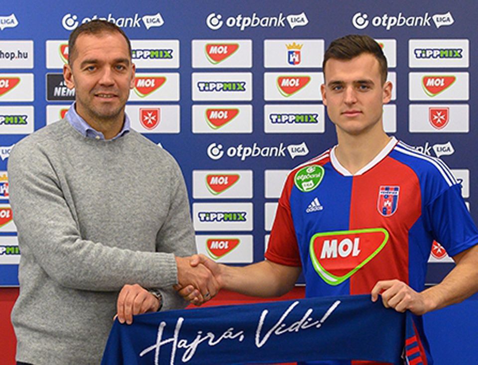 Áron Csongvai was signed by Mol Fehérvár from Újpest, where he could be one of the pulling forces (PHOTO: MOLFEHERVARFC.HU)