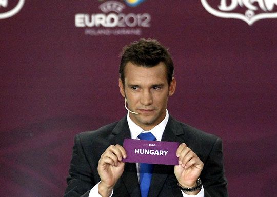 Andrij Sevcsenko húzta ki a sorsoláson Magyarországot (fotó: Reuters)