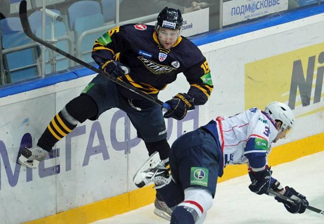 Muszatov sem kezdő sportoló: orosz válogatott, U20-as vb-ezüstérmes, KHL-döntős