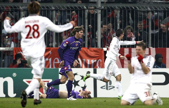 Klose óriási lesről fejelt gólt (Fotó: Reuters)