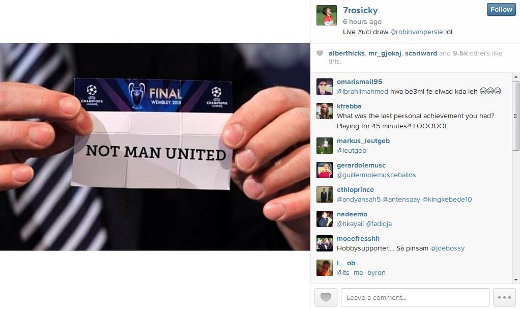 Rosicky, az Arsenal középpályása nem felejtett el odabökni a rivális Man. Unitednek (Forrás: Instagram)
