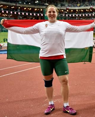 Szenzációs dobással döntött csúcsot és 
lett Eb-aranyérmes Márton Anita (Fotó: MTI)