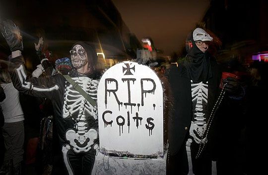 A Saints szurkolók előre temetik a Coltst
