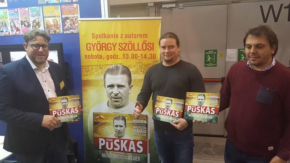 A kötetet a Lengyelországi Magyar Kulturális Évad keretében a krakkói könyvvásáron mutatták be
