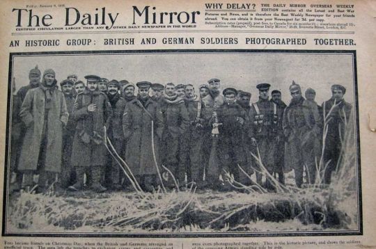 Az 1914-es fegyvernyugvás egy korabeli Daily Mirror címlapján